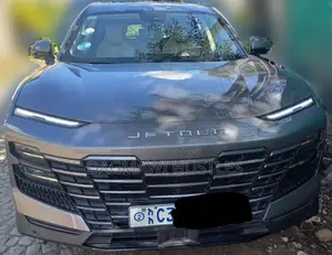 Photo - Jetour Dashing 2023 Silver