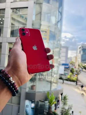 Photo - Apple iPhone 11 128 GB Red