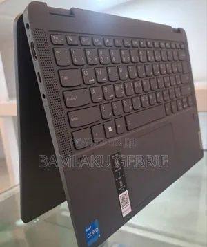 New Laptop Lenovo Yoga 330 8GB Intel Core I3 SSD 256GB