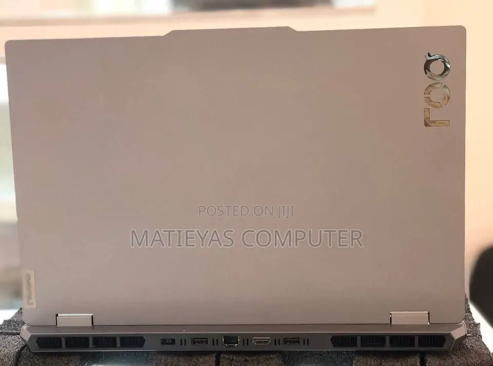 New Laptop Lenovo LOQ 15IRH8 16GB Intel Core I5 SSD 512GB