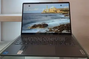New Laptop Lenovo Yoga 3 8GB Intel Core I3 SSD 256GB