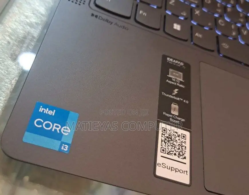 New Laptop Lenovo Yoga 3 8GB Intel Core I3 SSD 256GB