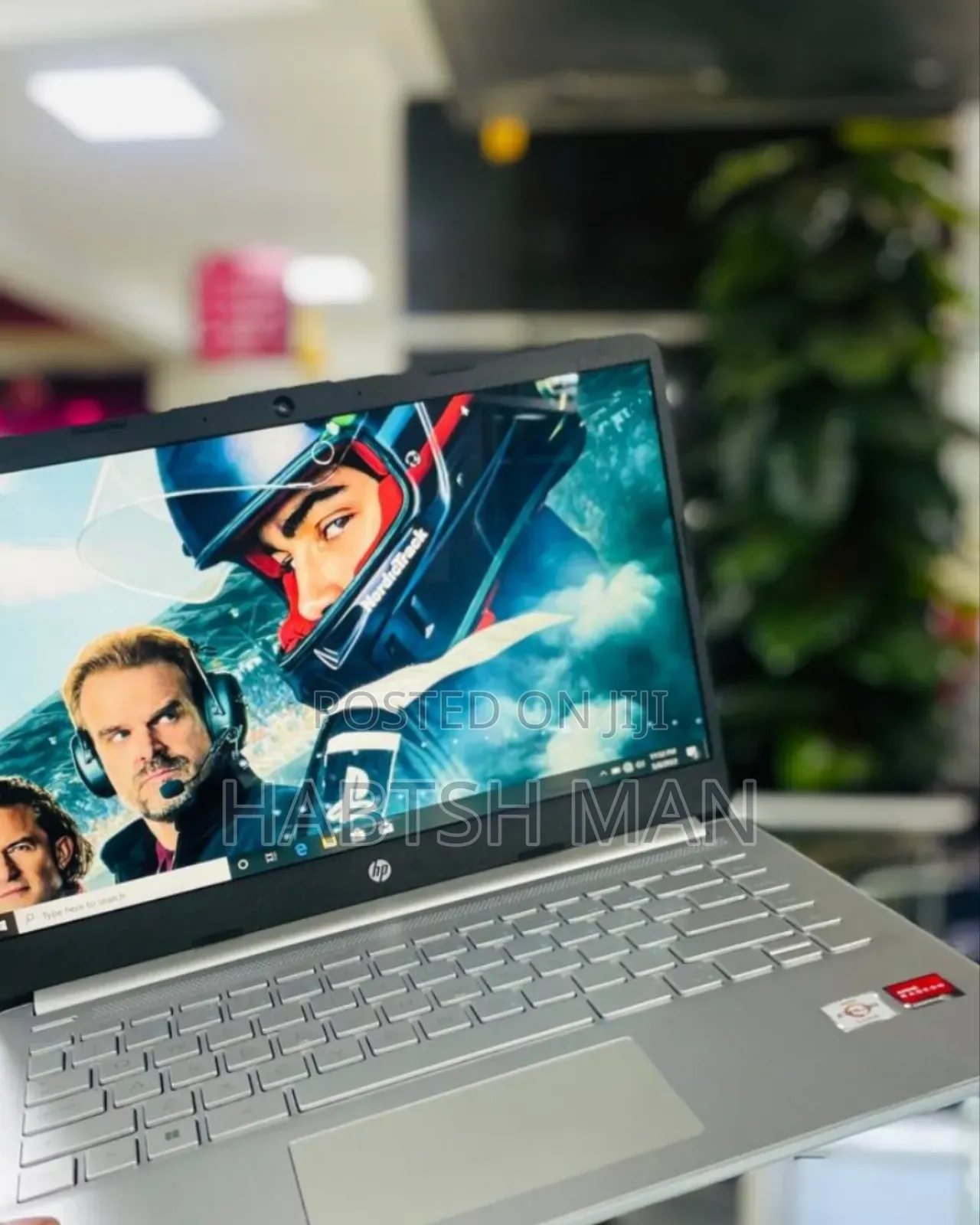 New Laptop HP Stream Notebook 8GB Intel Atom SSD 256GB