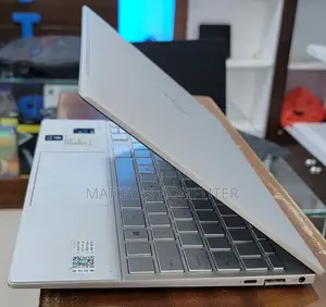 New Laptop HP Envy X360 16GB Intel Core I5 SSD 512GB