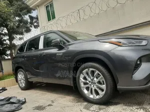 New Toyota Highlander 2024 Gray