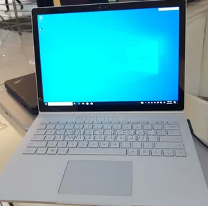 New Laptop Microsoft Surface 8GB Intel Core I5 SSD 256GB