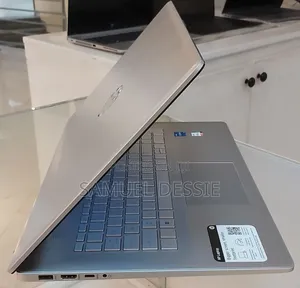 New Laptop HP Stream Notebook 8GB Intel Core I5 SSD 256GB