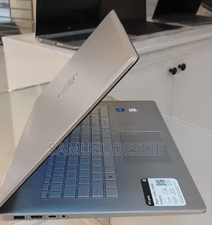 New Laptop HP Stream Notebook 8GB Intel Core I5 SSD 256GB