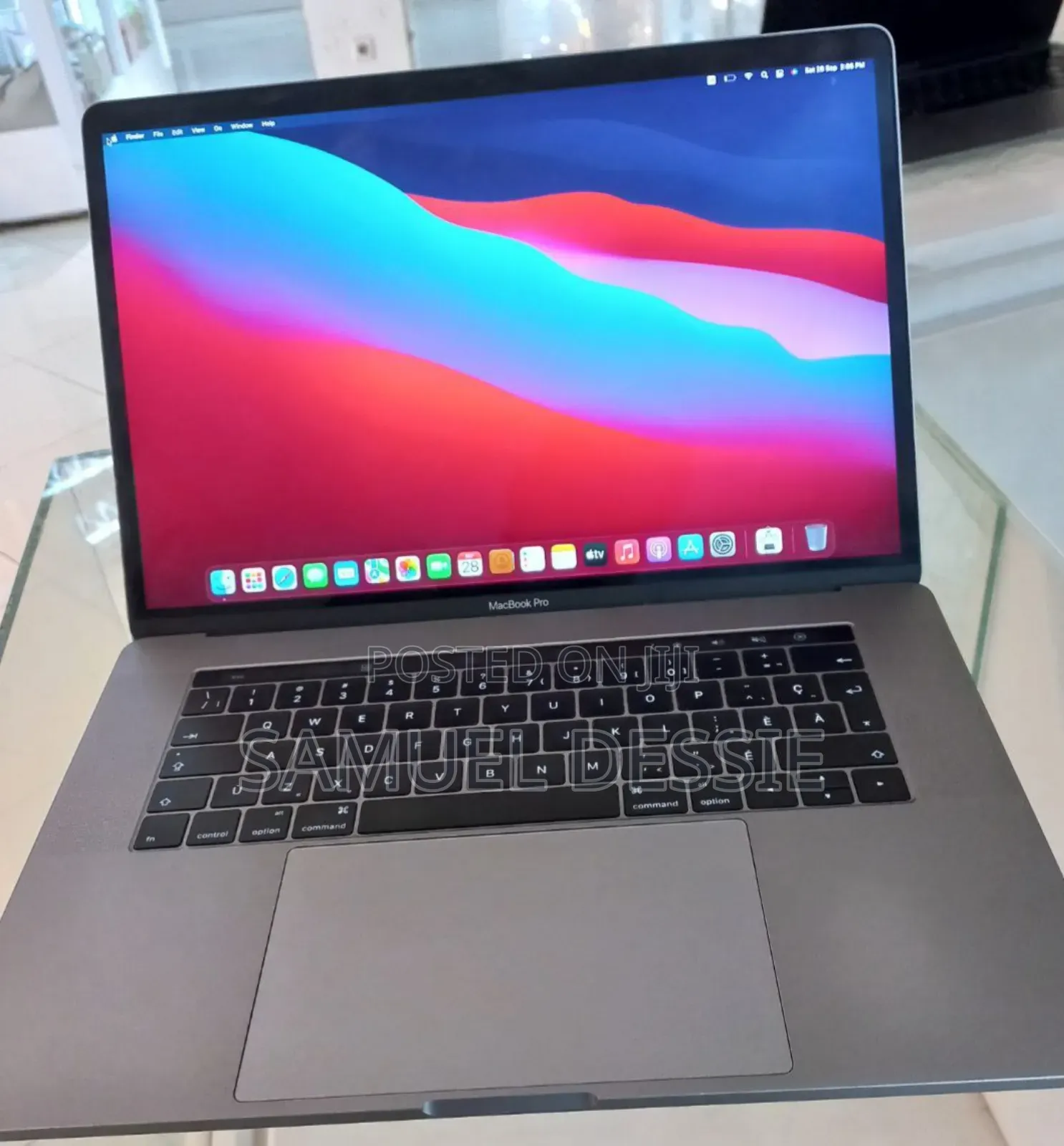 New Laptop Apple MacBook Pro 2017 16GB Intel Core I7 SSD 512GB