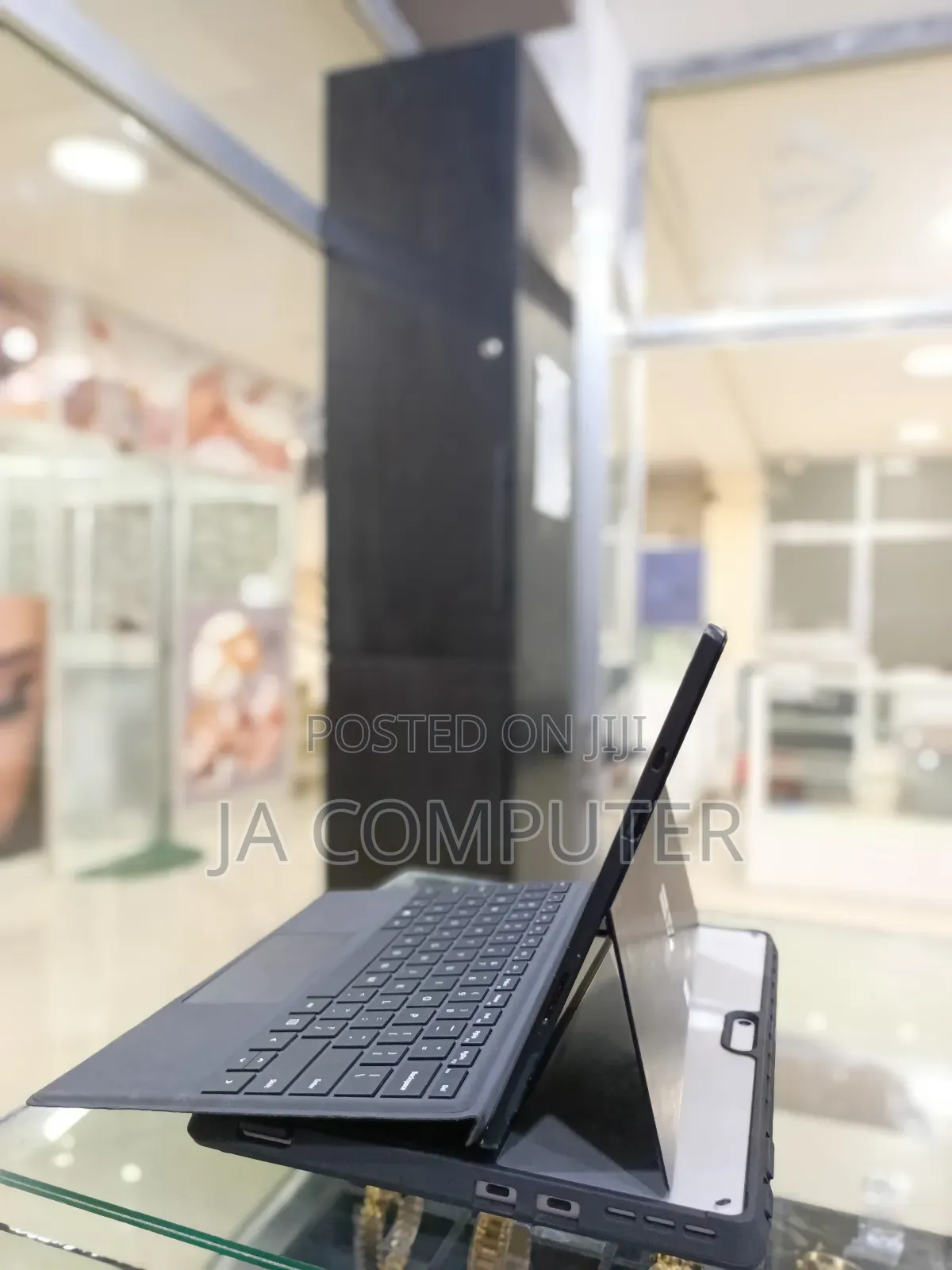 New Laptop Microsoft Surface Pro 7 16GB Intel Core I7 SSD 256GB