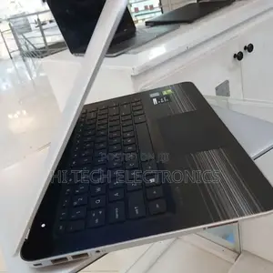 New Laptop HP Pavilion 15 8GB Intel Core I5 HDD 500GB