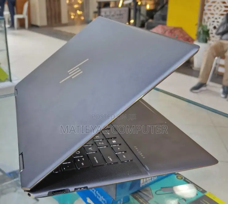 New Laptop HP Spectre X360 16GB Intel Core I3 SSD 1T