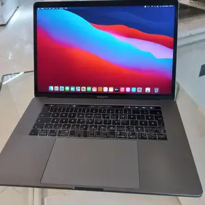 Photo - New Laptop Apple MacBook 2016 16GB Intel Core I7 SSD 512GB