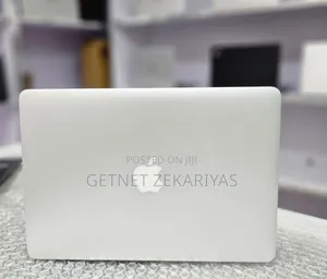 New Laptop Apple MacBook Air 2014 8GB Intel Core I7 SSD 256GB