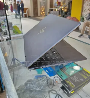 New Laptop HP Spectre 16GB Intel Core I3 SSD 1T