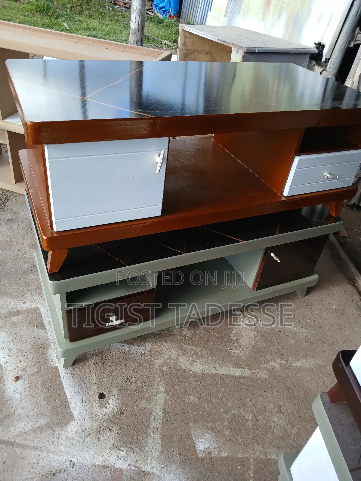 Table ጥንቅቅ ብሎ የተሠራ ፅድት ያለ 60*120cm