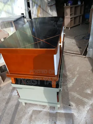 Table ጥንቅቅ ብሎ የተሠራ ፅድት ያለ 60*120cm