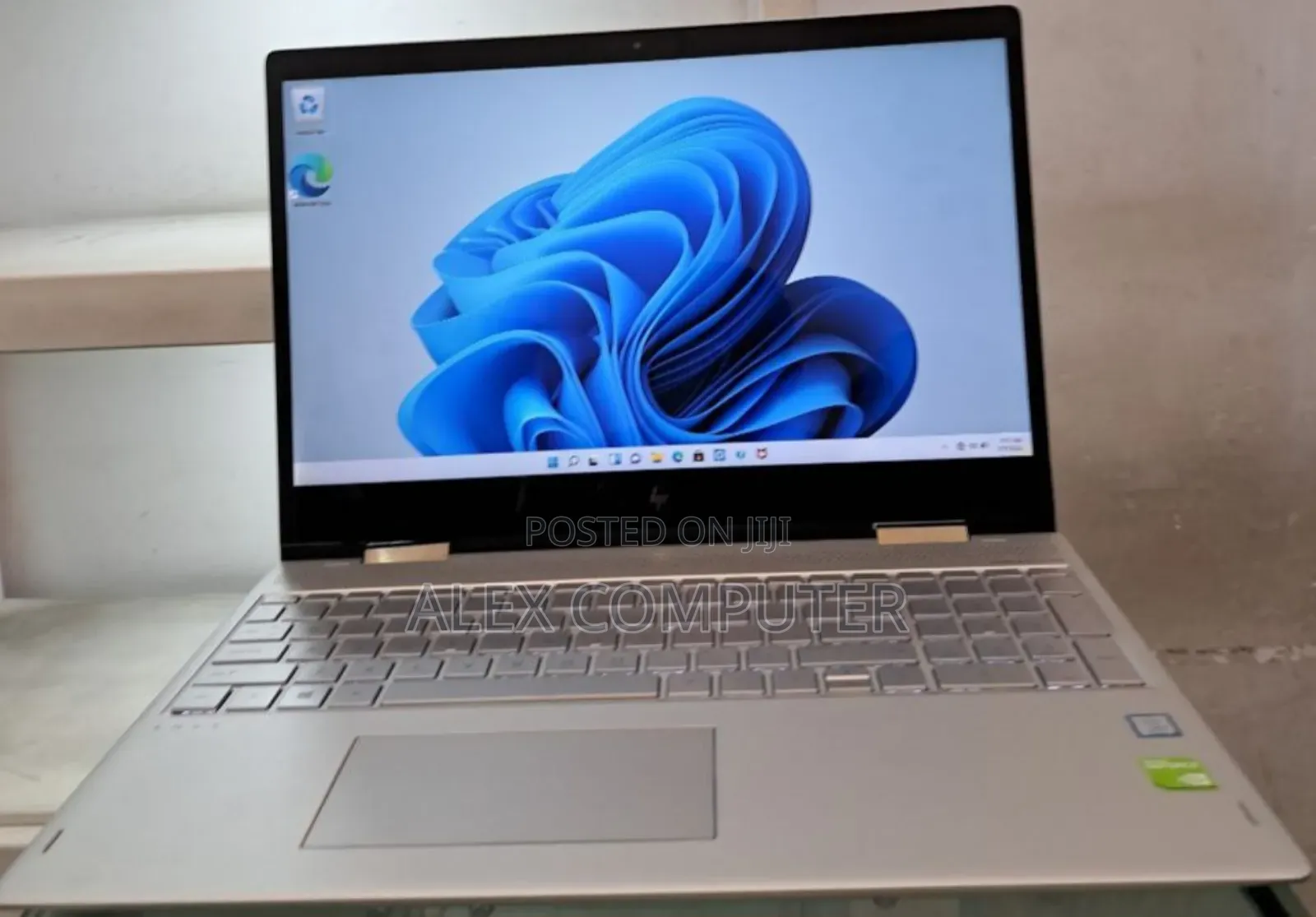 New Laptop HP Envy X360 20GB Intel Core I5 SSD 256GB