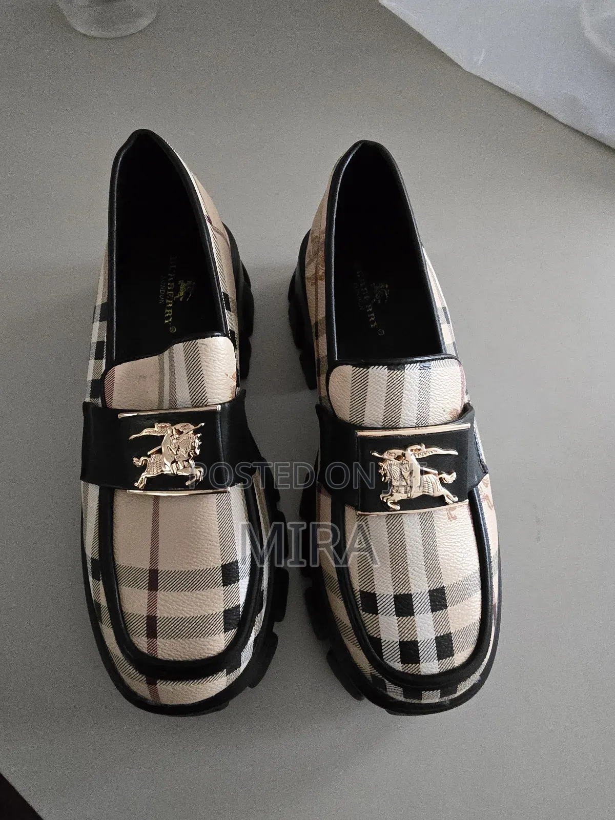 Burberry Shoe