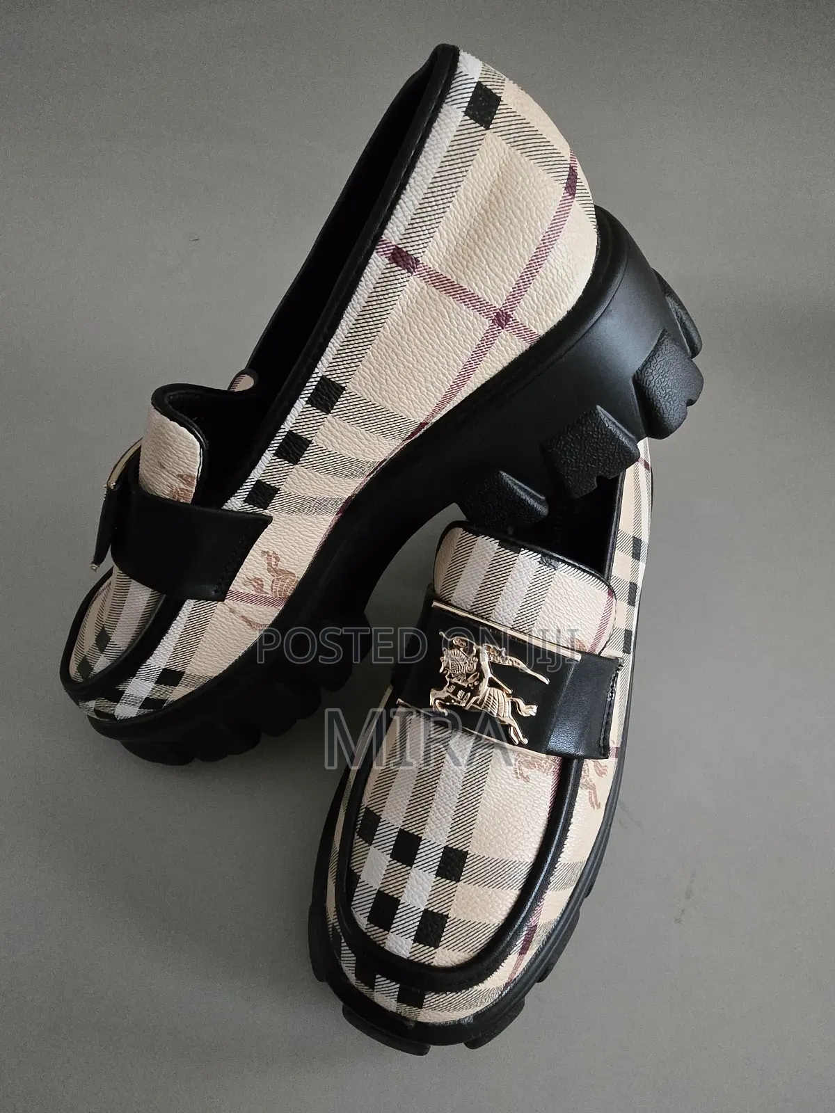 Burberry Shoe