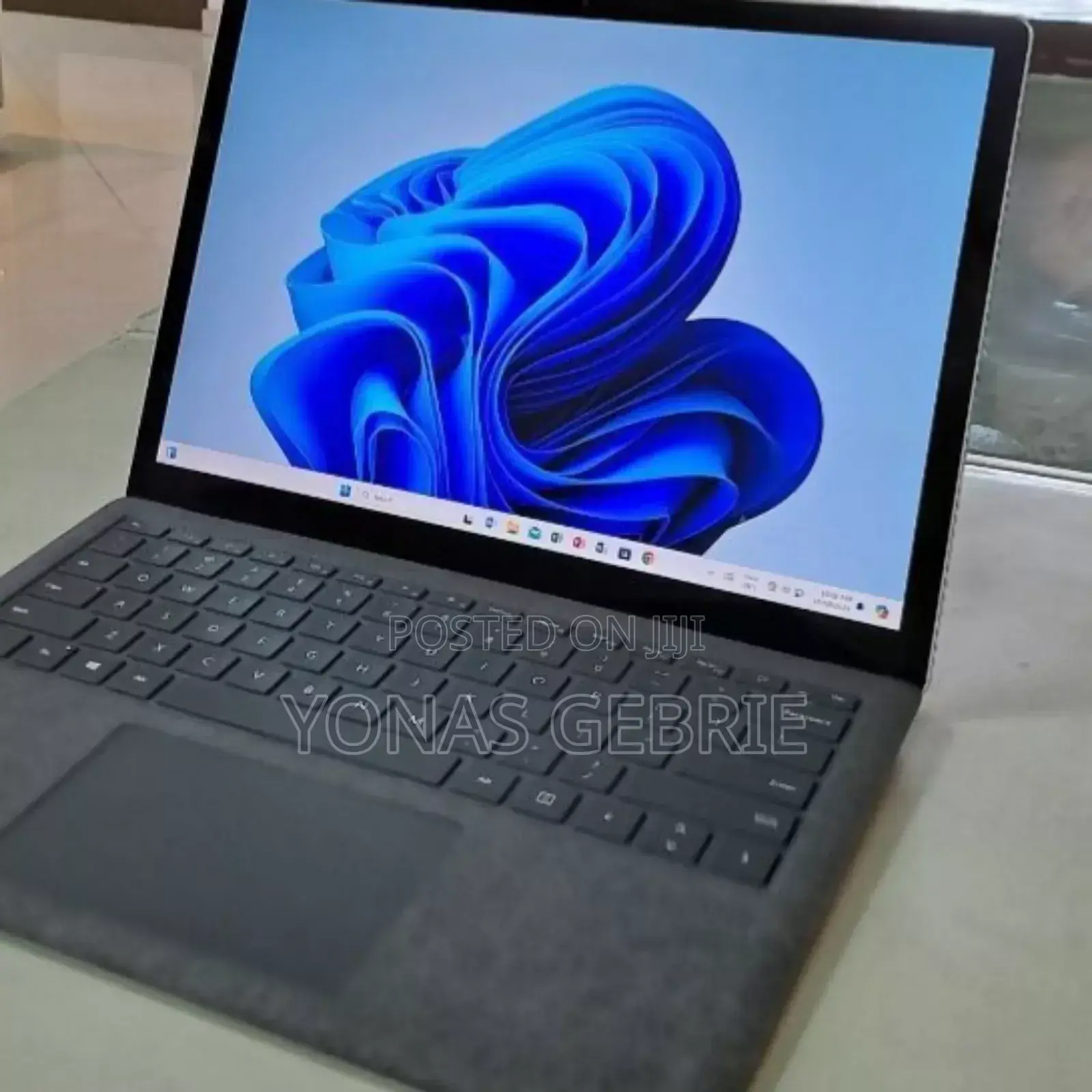 New Laptop Microsoft Surface Pro 16GB Intel Core I7 SSD 256GB