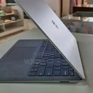 New Laptop Microsoft Surface Pro 16GB Intel Core I7 SSD 256GB