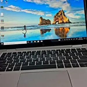 New Laptop HP EliteBook 1030 8GB Intel Core I5 SSD 512GB