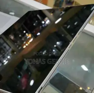 Photo - New Laptop Microsoft Surface Book 8GB Intel Core I7 SSD 256GB