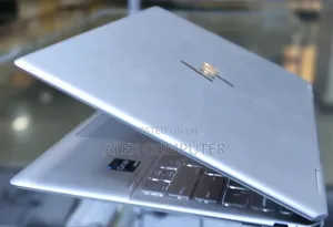 New Laptop HP Envy X360 8GB Intel Core I5 SSD 512GB