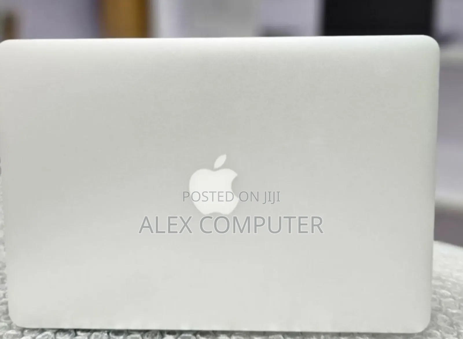 New Laptop Apple MacBook Air 2014 8GB Intel Core I7 SSD 256GB