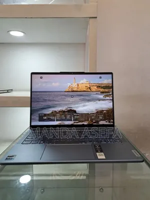 Photo - New Laptop Lenovo Yoga 9i 16GB Intel Core I7 SSD 512GB