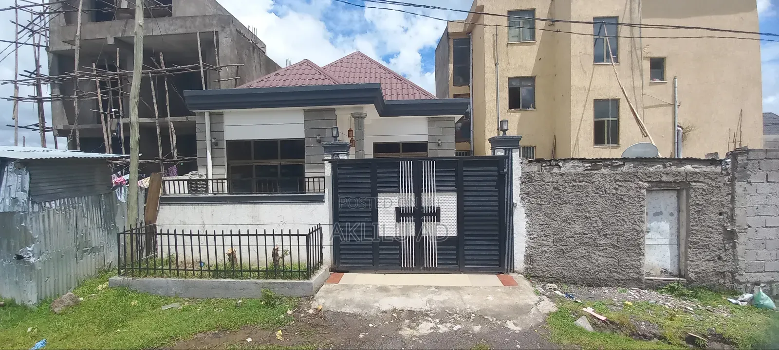 Furnished 3bdrm Villa in Bole Ayat for sale