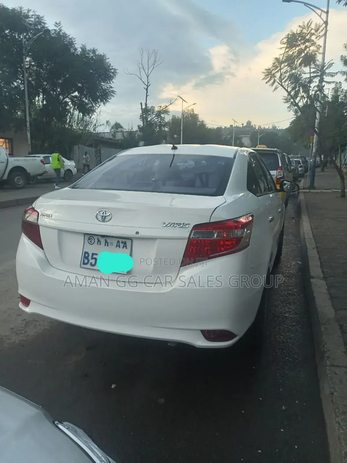 Toyota Yaris 2014 Ivory