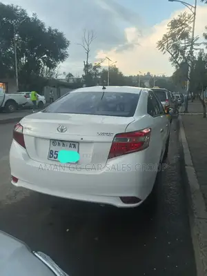 Toyota Yaris 2014 Ivory