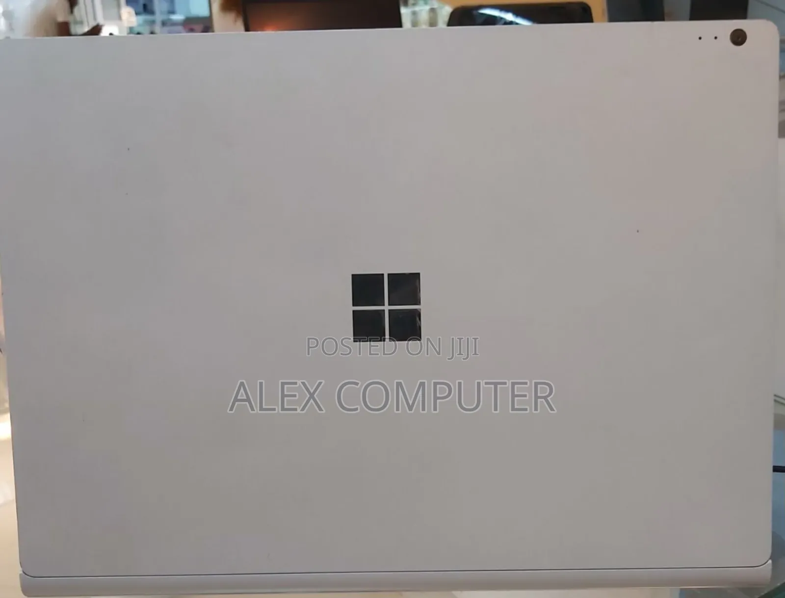 New Laptop Microsoft Surface 8GB Intel Core I5 SSD 256GB