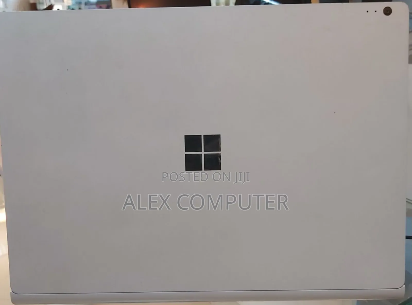 New Laptop Microsoft Surface 8GB Intel Core I5 SSD 256GB