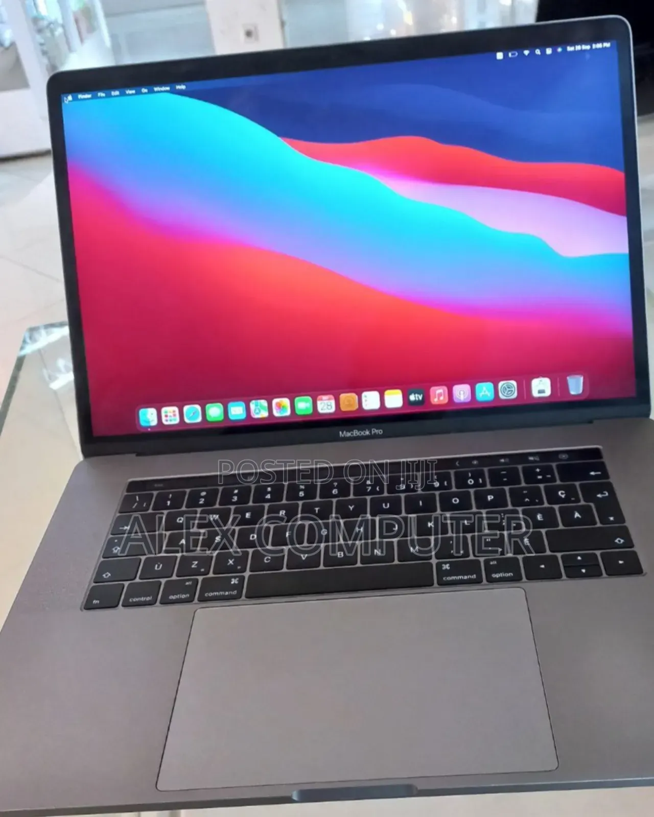 New Laptop Apple MacBook 2016 16GB Intel Core I7 SSD 512GB