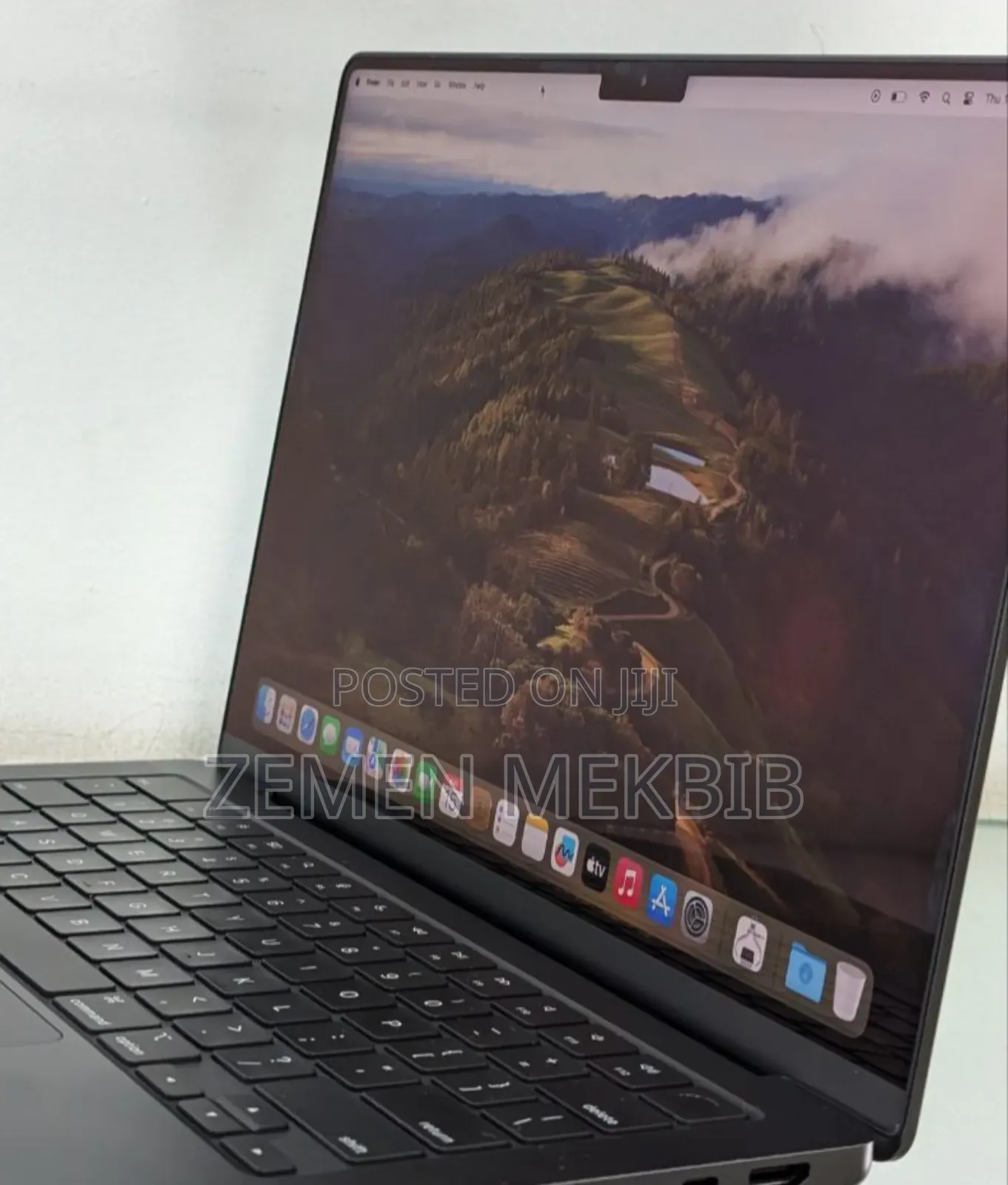 New Apple MacBook Pro 2023 M3 14-Inch 18GB Intel Core I7 SSD 512GB