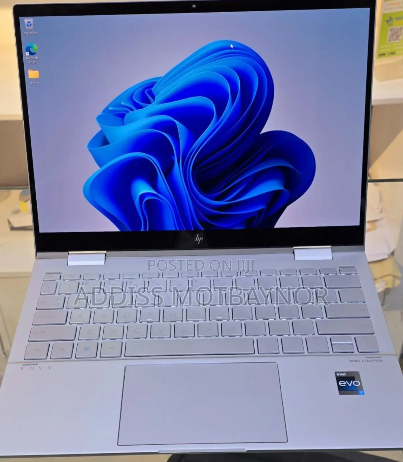 New Laptop HP Envy X360 16GB Intel Core I7 SSD 512GB