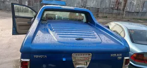 Toyota Hilux 2015 Blue