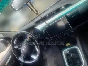 Toyota Hilux 2019 Gray