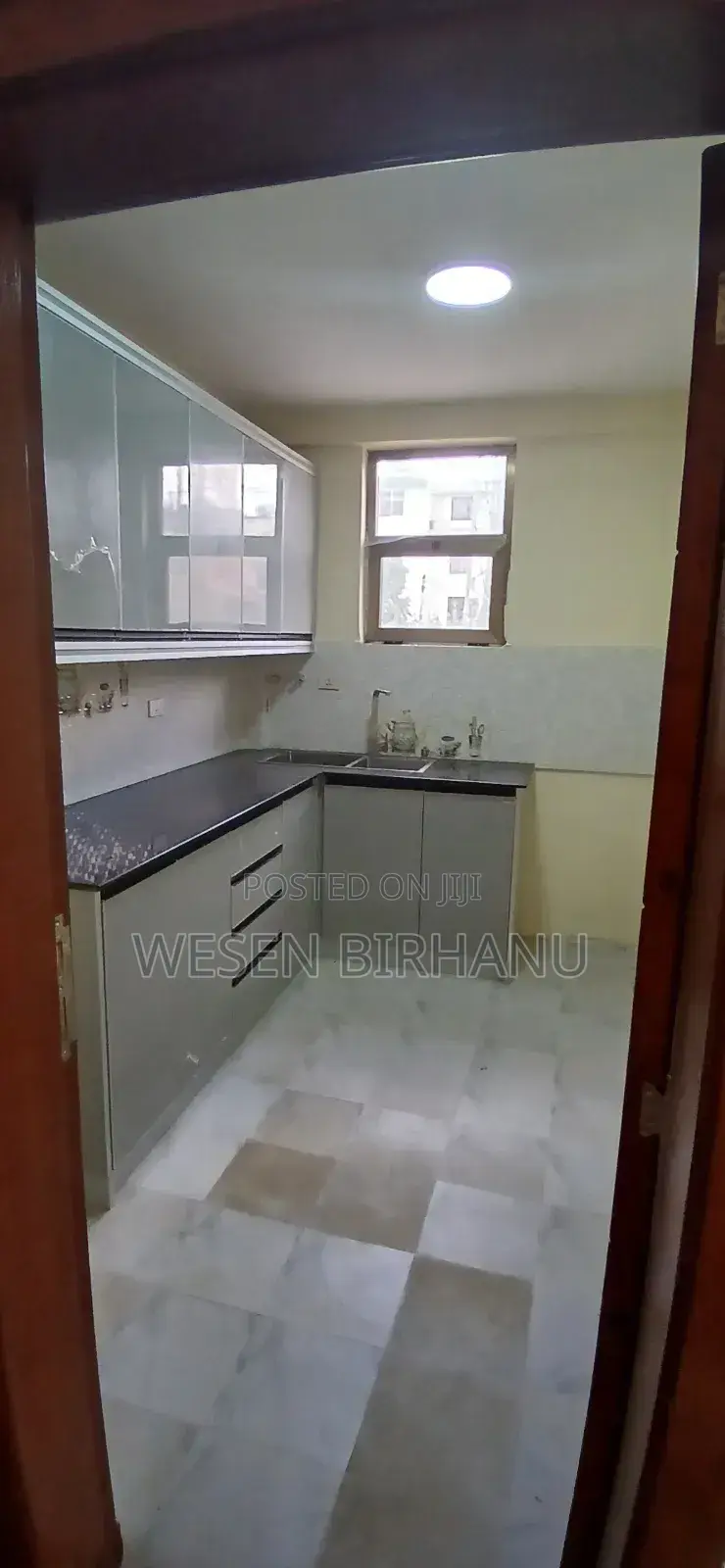 6bdrm House in 72, Bole for rent