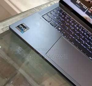 New Laptop Lenovo Yoga 9i 16GB Intel Core I7 SSD 512GB