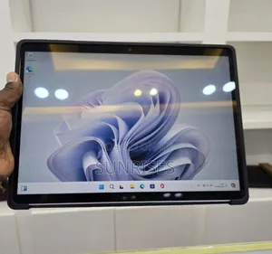 New Laptop Microsoft Surface Pro 9 16GB Intel Core I7 SSD 1T