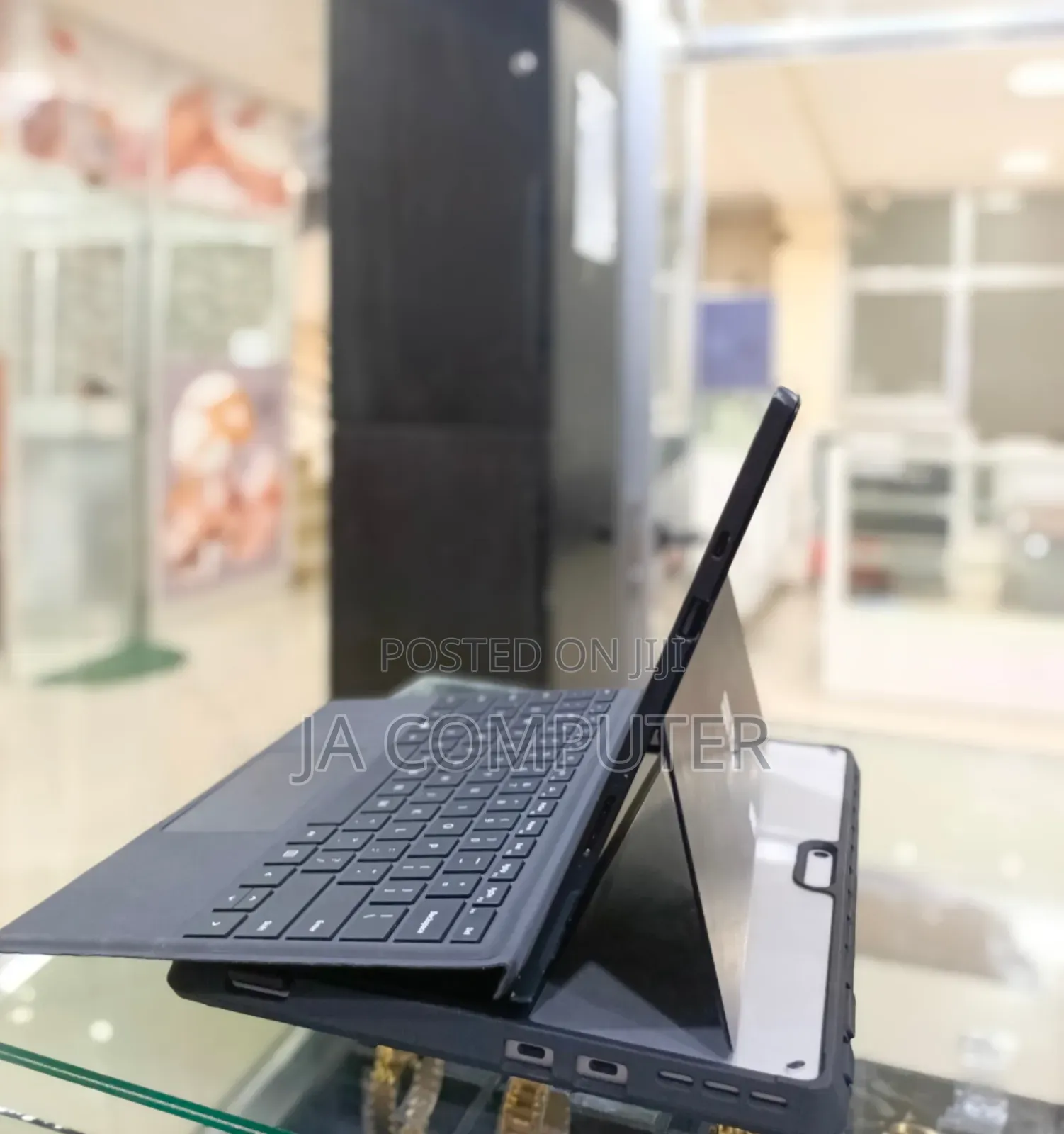 New Laptop Microsoft Surface Pro 7 16GB Intel Core I7 SSD 256GB