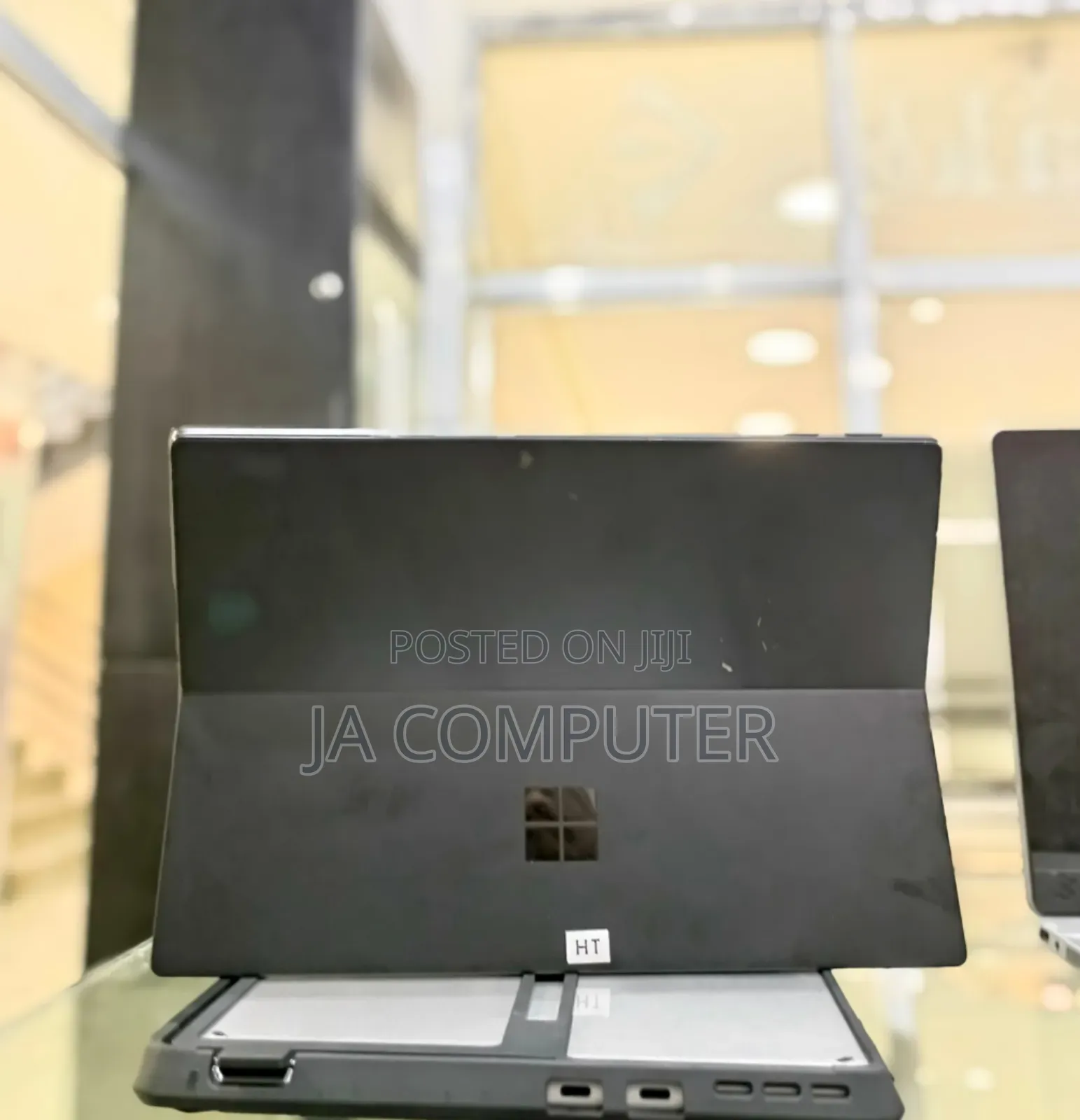 New Laptop Microsoft Surface Pro 7 16GB Intel Core I7 SSD 256GB