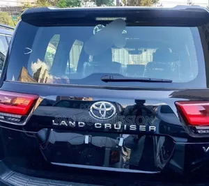 New Toyota Land Cruiser 2024 Black
