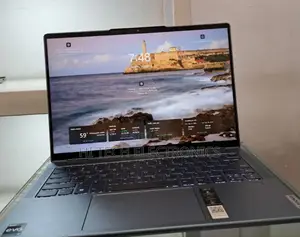 Photo - New Laptop Lenovo Yoga 9i 16GB Intel Core I7 SSD 512GB