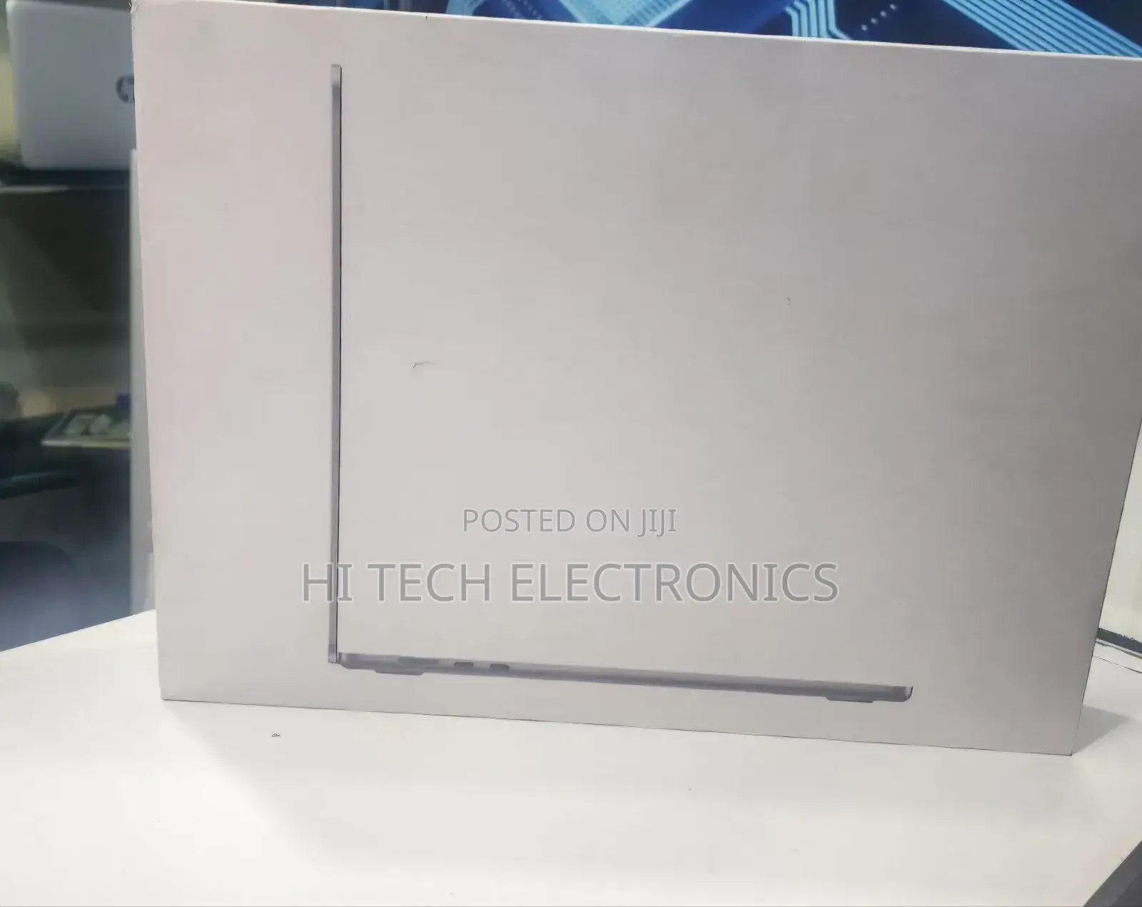 New Laptop Apple MacBook Air 2023 M2 8GB Apple M2 SSD 256GB