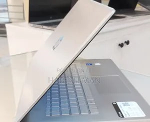 New Laptop HP Stream Notebook 8GB Intel Core I5 SSD 512GB